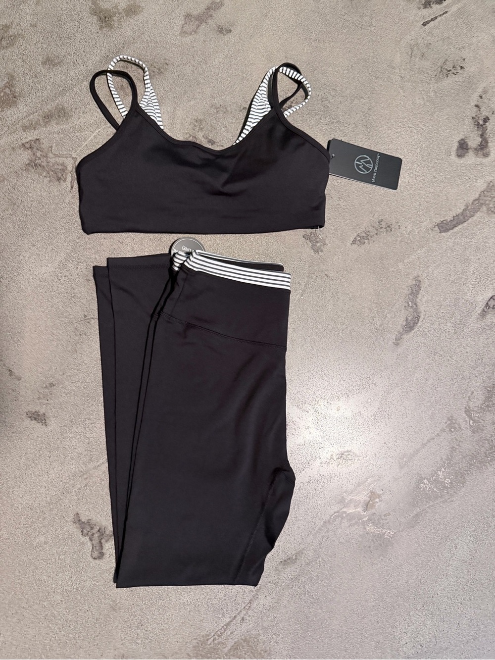Women’s Black Striped-Trim Active Crop Top & High-Waist Leggings Set